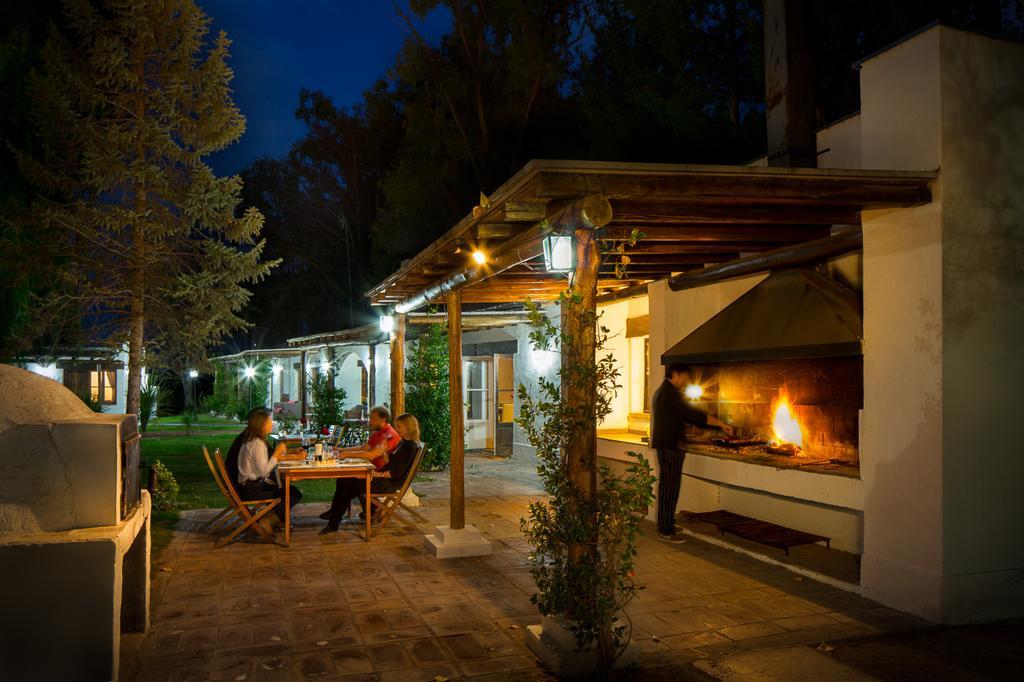 Postales Boutique Winery Hotel - Valle De Uco Colonia Las Rosas Bagian luar foto
